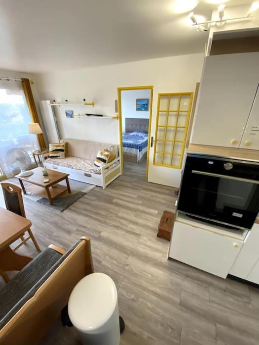 Logement Cosy, Situe Entre Ciel Et Mer Vence Extérieur photo