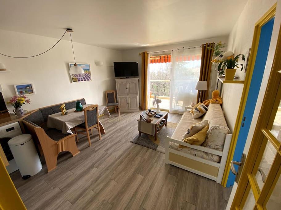 Logement Cosy, Situe Entre Ciel Et Mer Vence Extérieur photo